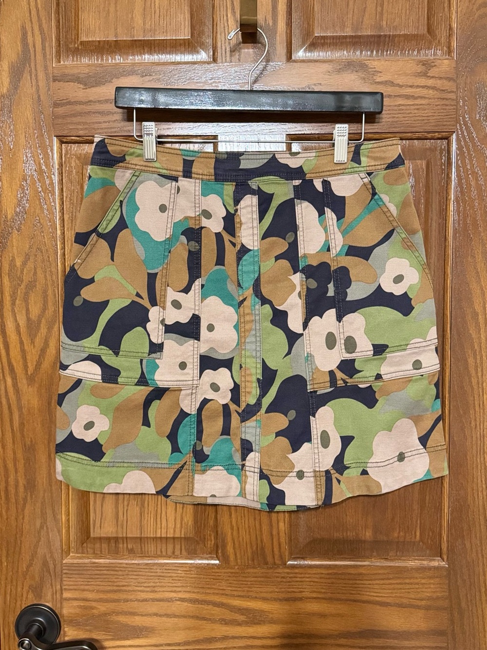 Pre-owned Size 8 Cabi  Zip Line Camouflage Floral Utility Mini Skirt